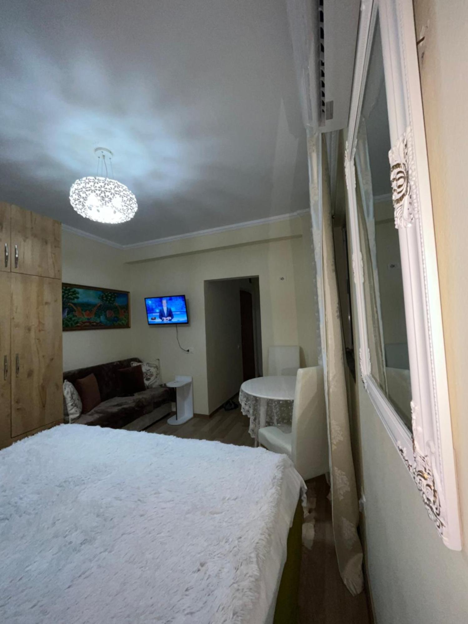 Evis House Apartment Tirana Exterior photo